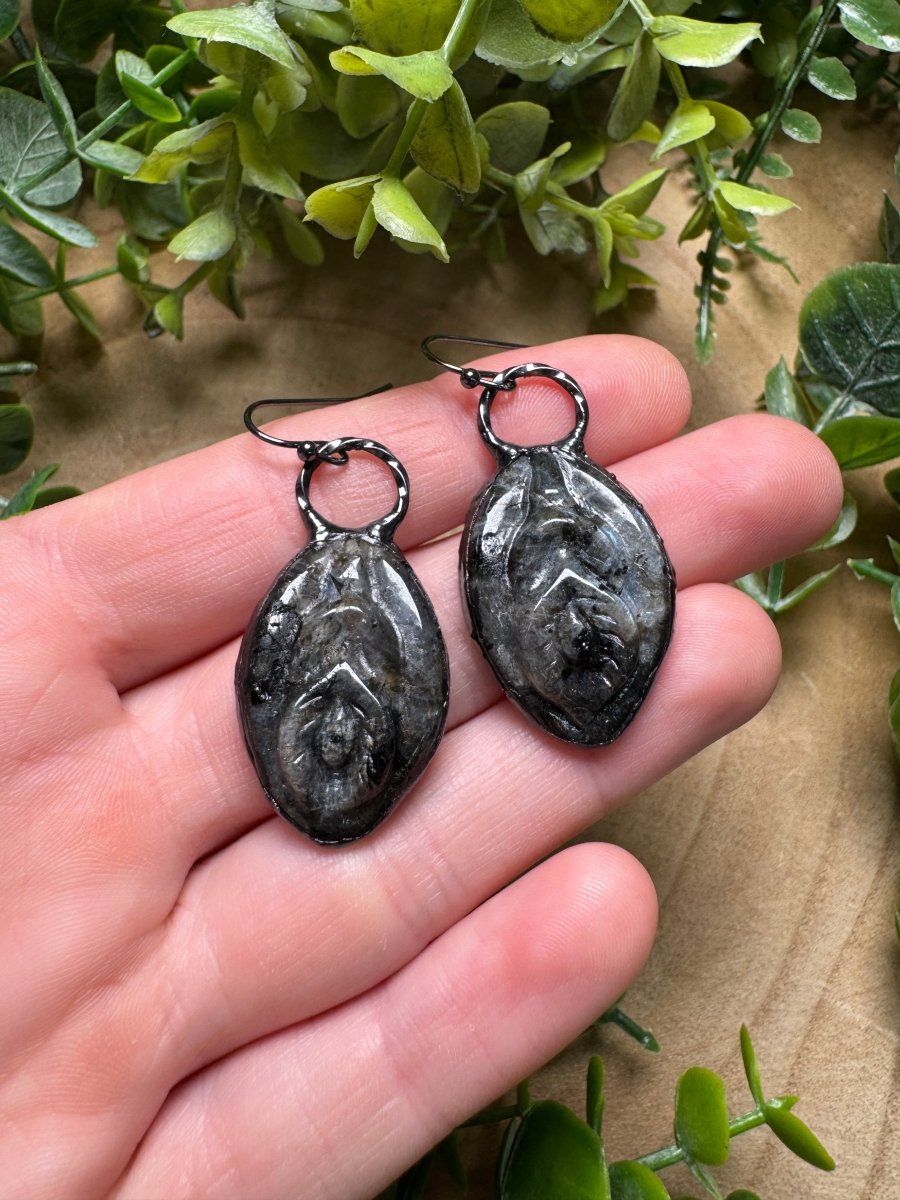 Larvikite Yoni Earrings | Copper Ashes