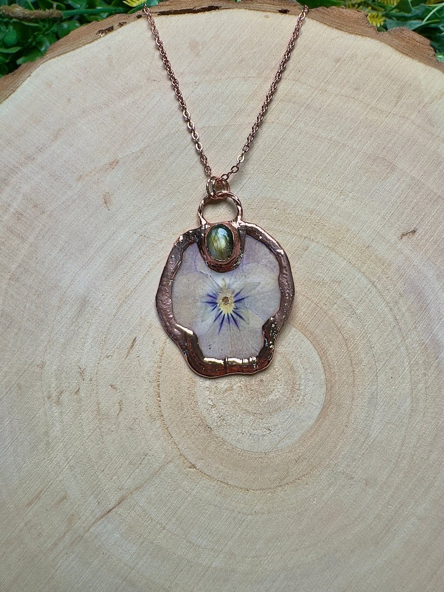 Lavenwyn - Labradorite and Flower Necklace | Copper Ashes