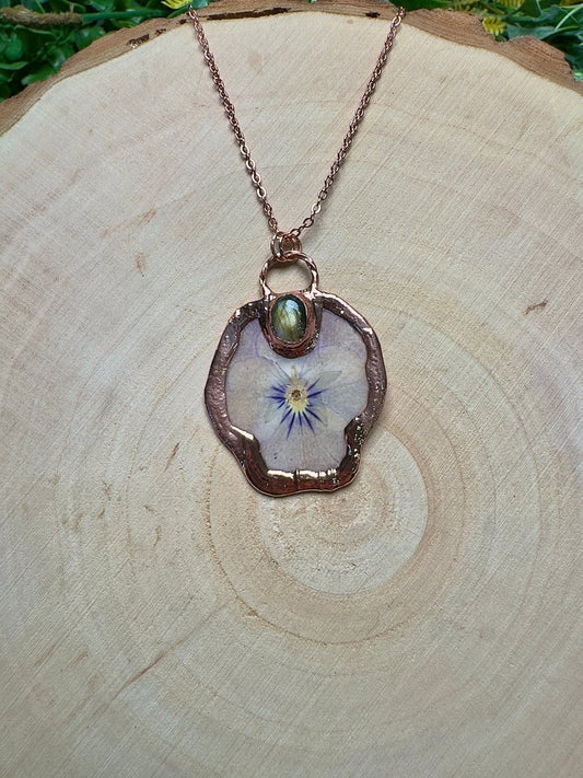 Lavenwyn - Labradorite and Flower Necklace | Copper Ashes