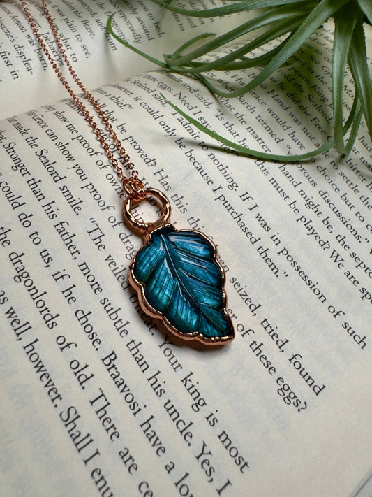 Leaf Labradorite Necklace | Copper Ashes