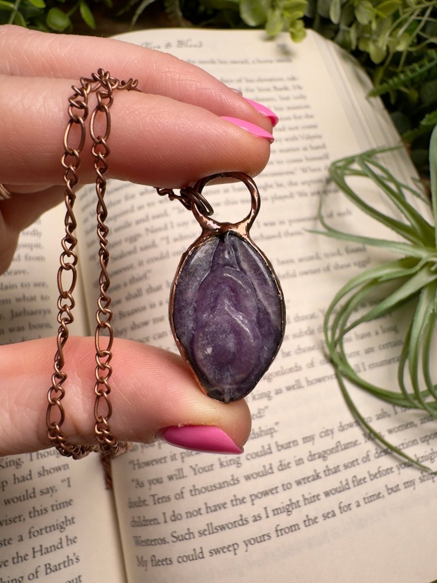 Lepidolite Yoni Necklace | Copper Ashes