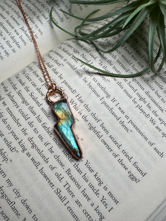 Lightning Bolt Labradorite Necklace | Copper Ashes