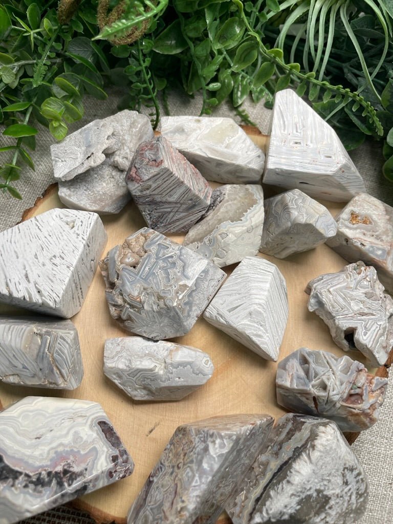 Mexican White Lace Agate Freeform | Copper Ashes