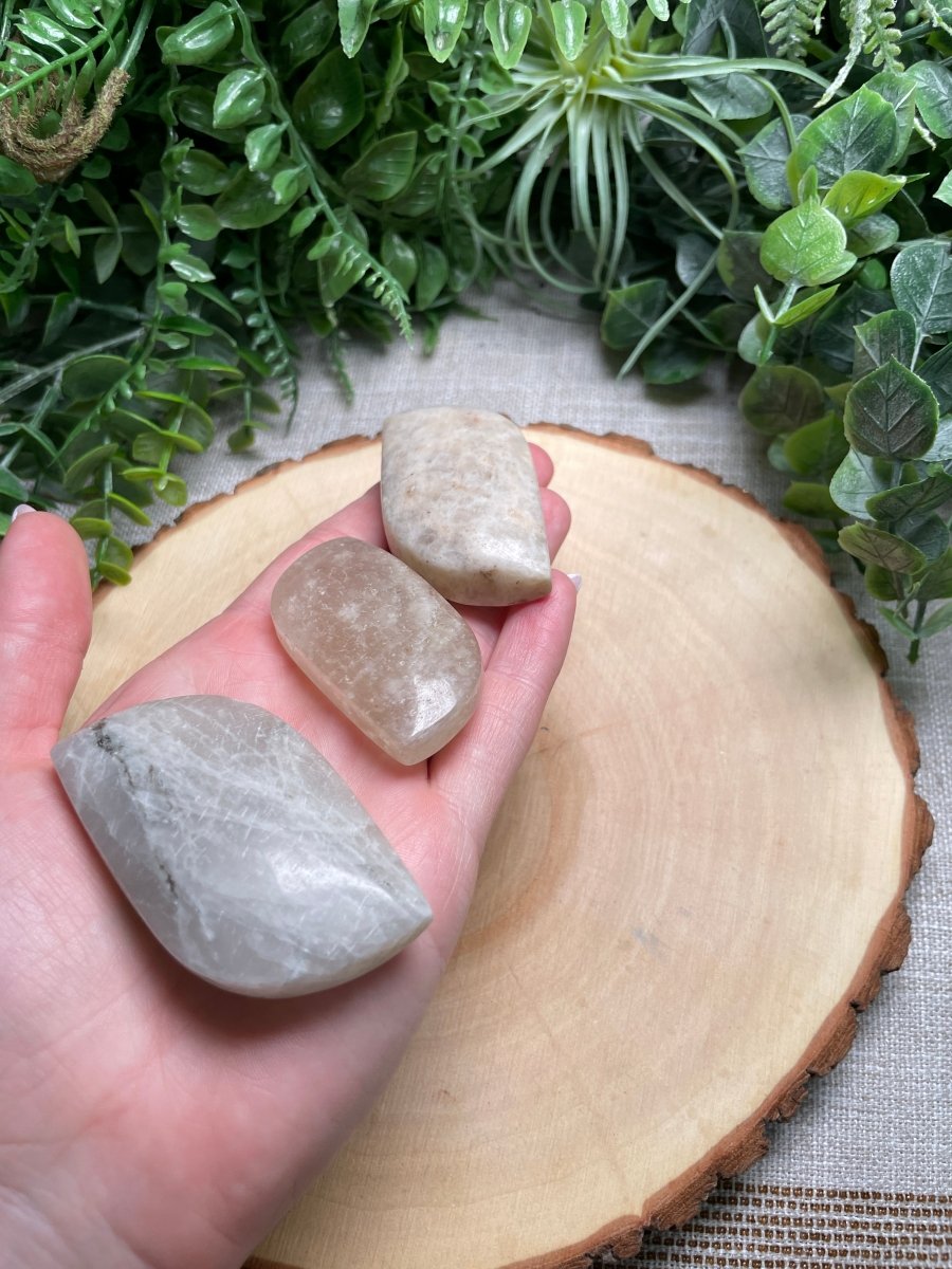 Moonstone Cabochon Shape | Copper Ashes