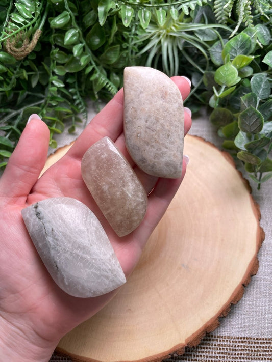 Moonstone Cabochon Shape | Copper Ashes