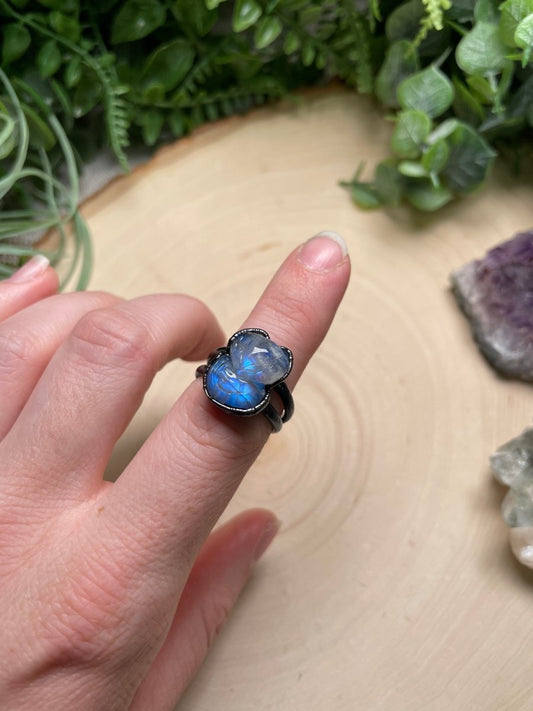 Moonstone Fox Ring Size 6 | Copper Ashes