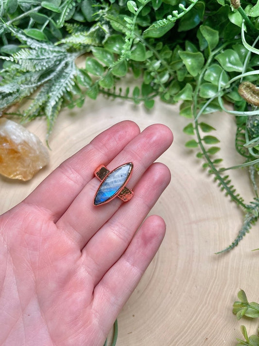 Moonstone Ring Size 6 | Copper Ashes
