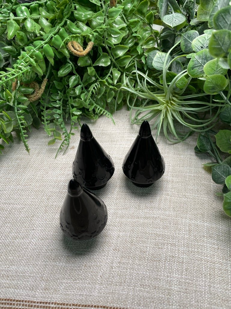 Obsidian Christmas Tree | Copper Ashes