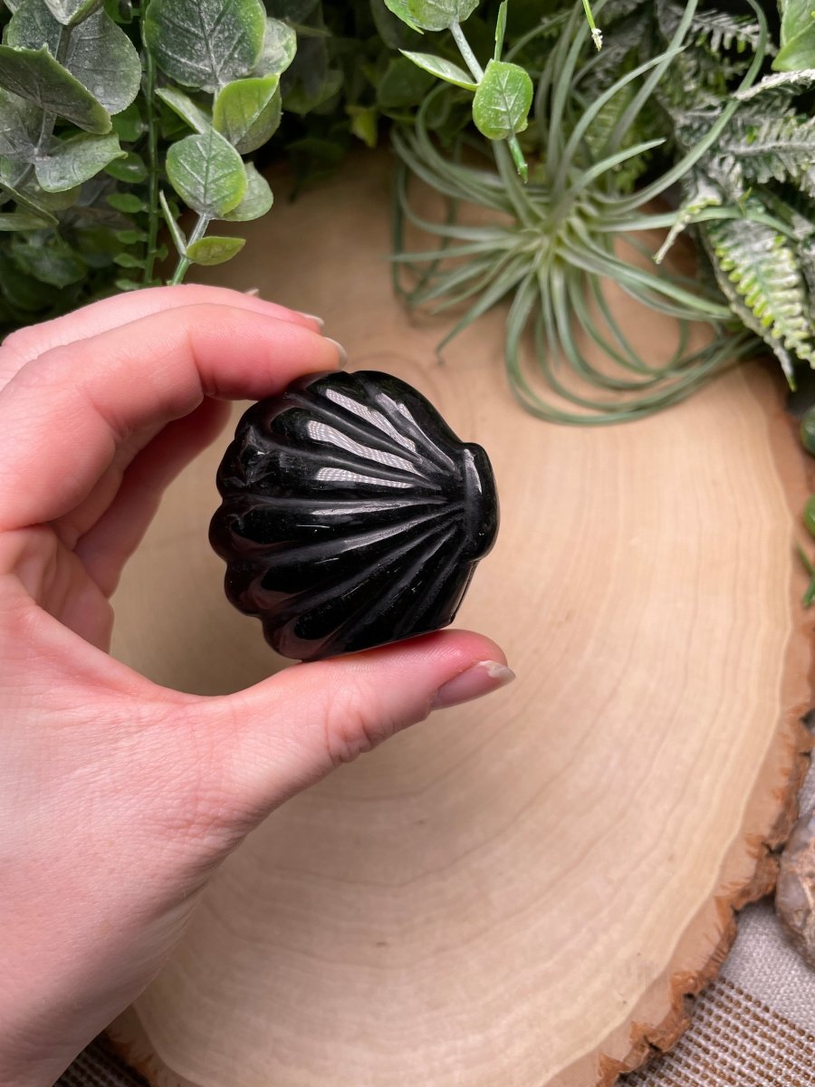 Obsidian Mermaid on a Clamshell | Copper Ashes