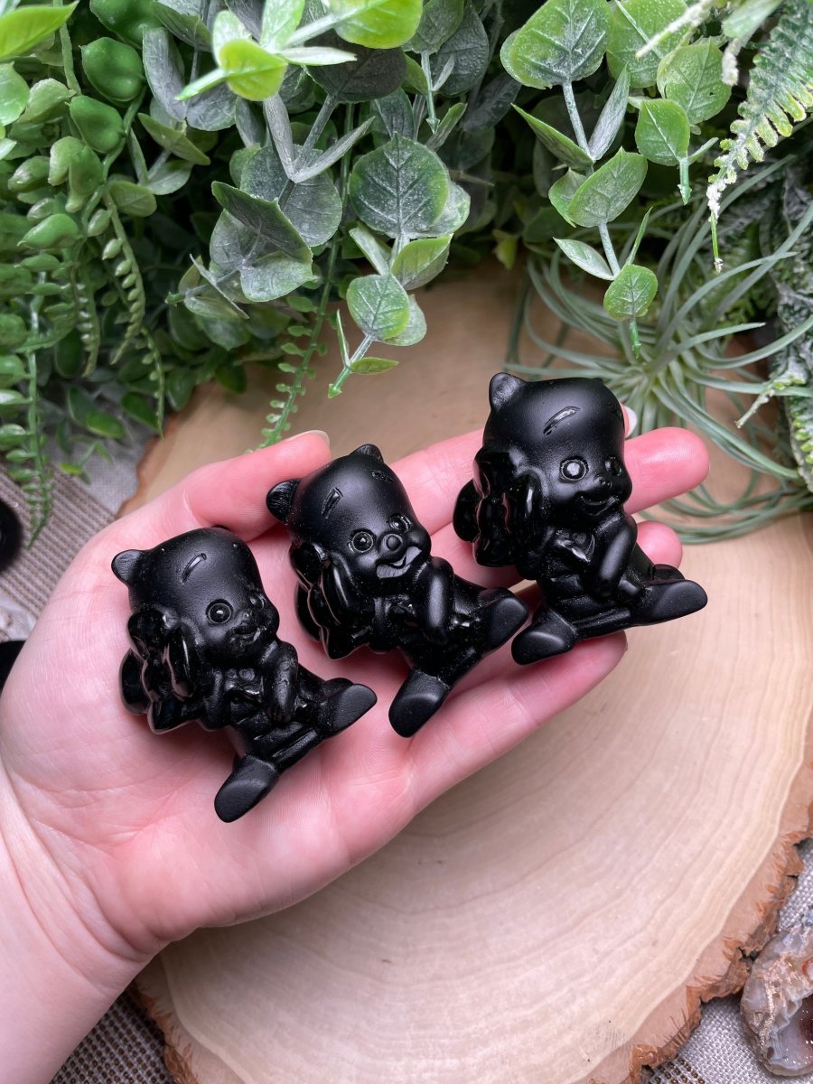 Obsidian Piglet with a Flower | Copper Ashes