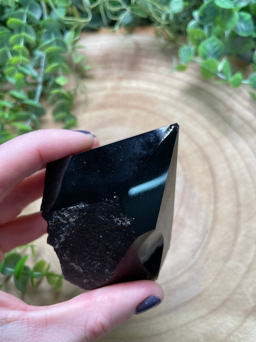 Obsidian Point (chipped tip) | Copper Ashes
