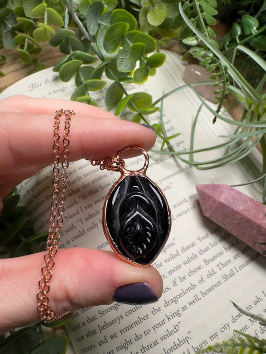 Obsidian Yoni Necklace | Copper Ashes