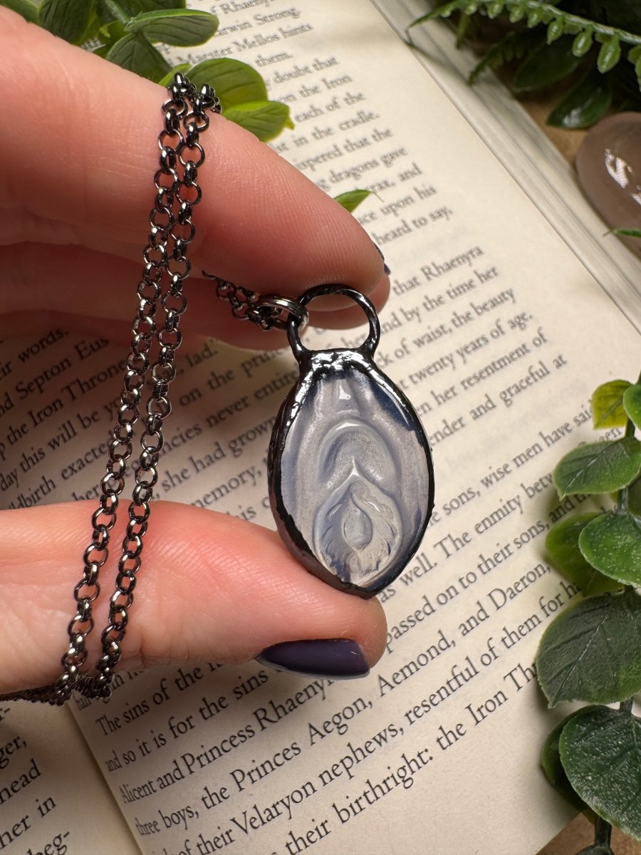 Opalite Yoni Necklace | Copper Ashes
