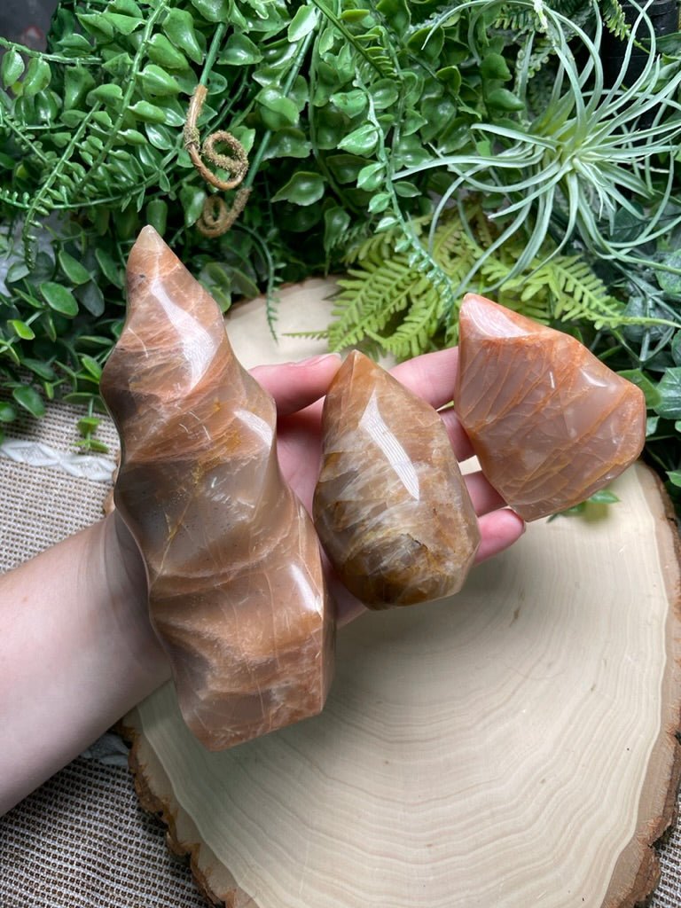 Peach Moonstone Flame | Copper Ashes