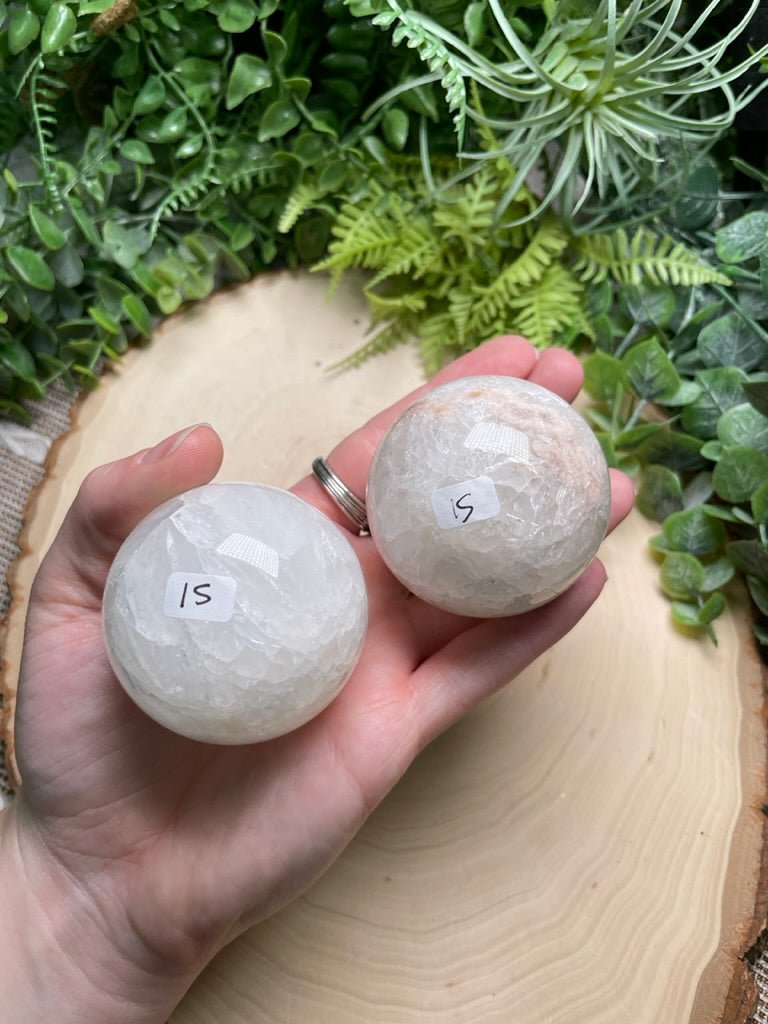 Quartz Mixture Sphere with Agate and/ or Flower Agate Inclusions | Copper Ashes