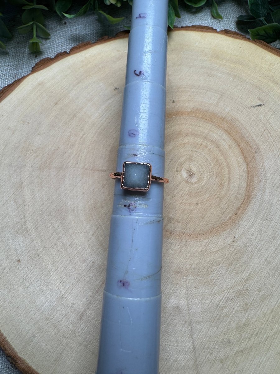 Quartz Pyramid Ring Size 6.5 | Copper Ashes