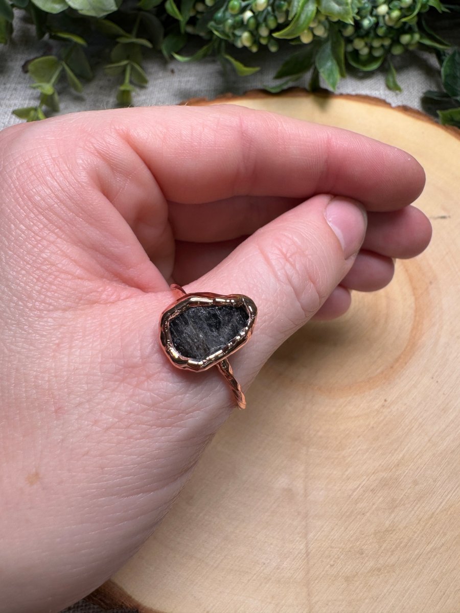 Quartz Ring Size 12 | Copper Ashes