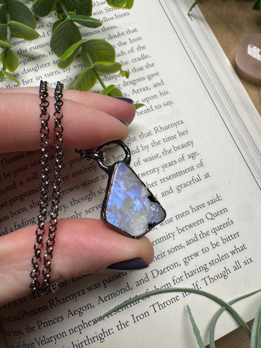 Rainbow Moonstone Necklace | Copper Ashes