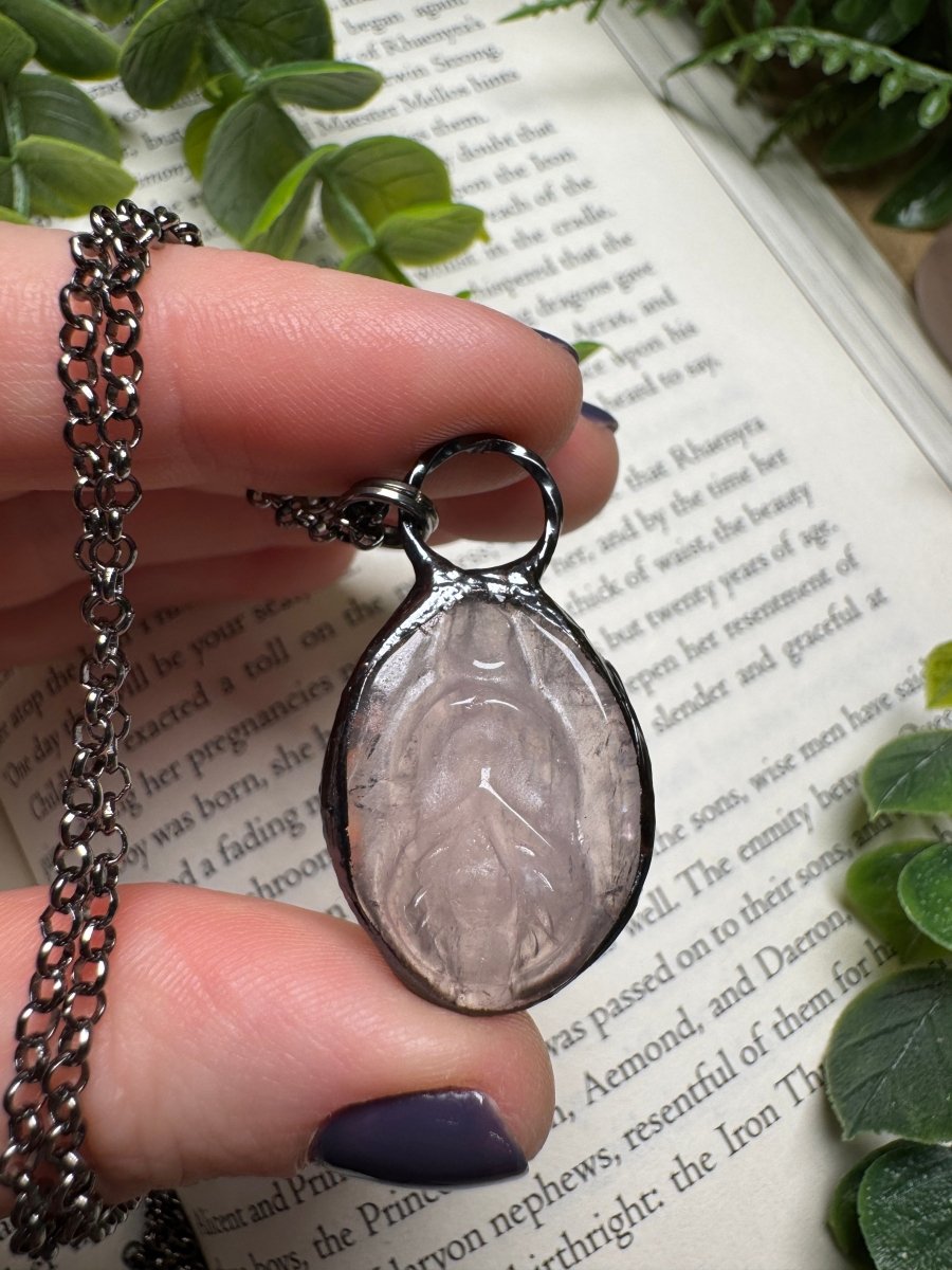 Rose Quartz Yoni Necklace | Copper Ashes