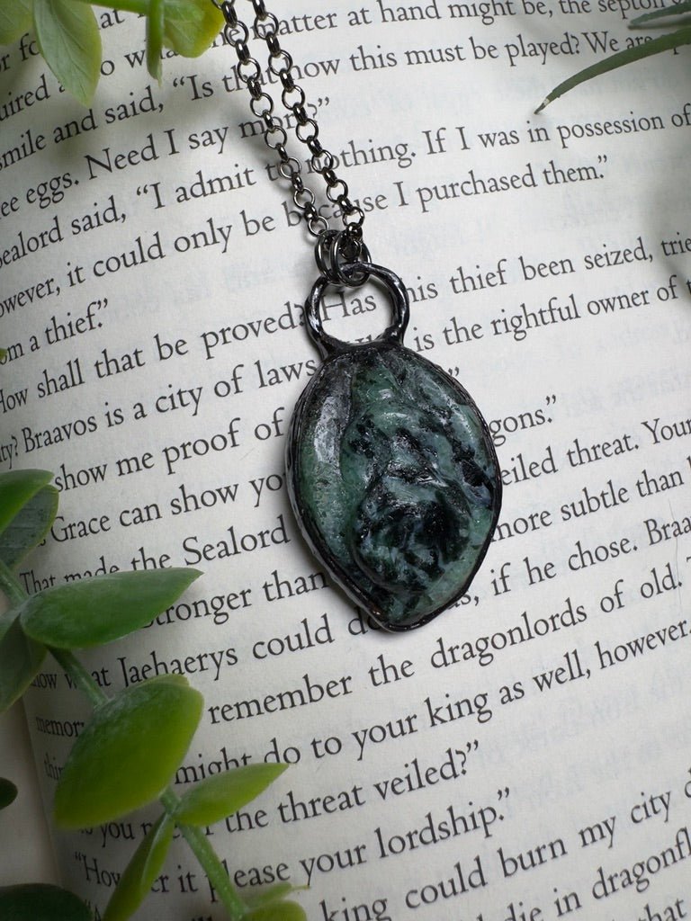 Ruby Zoisite Yoni Necklace | Copper Ashes