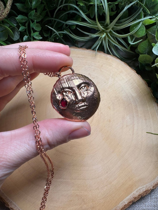 Sara - Garnet Goddess Necklace | Copper Ashes