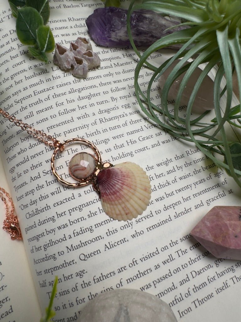 Scallop Shell and Crazy Lace Agate Necklace | Copper Ashes