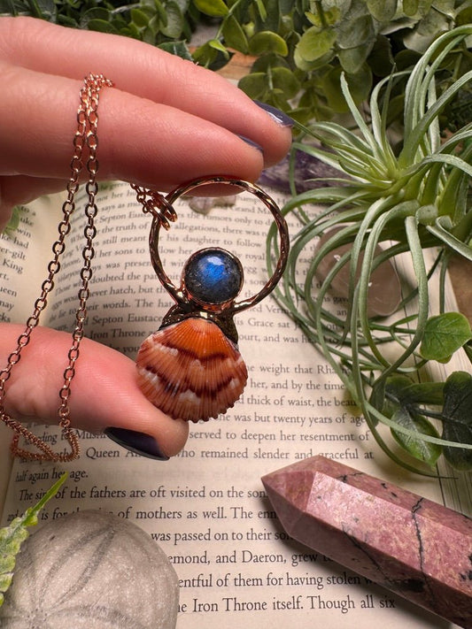 Scallop Shell and Labradorite Necklace | Copper Ashes