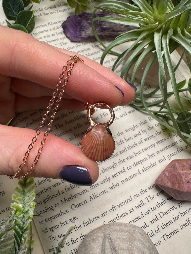 Scallop Shell Necklace | Copper Ashes