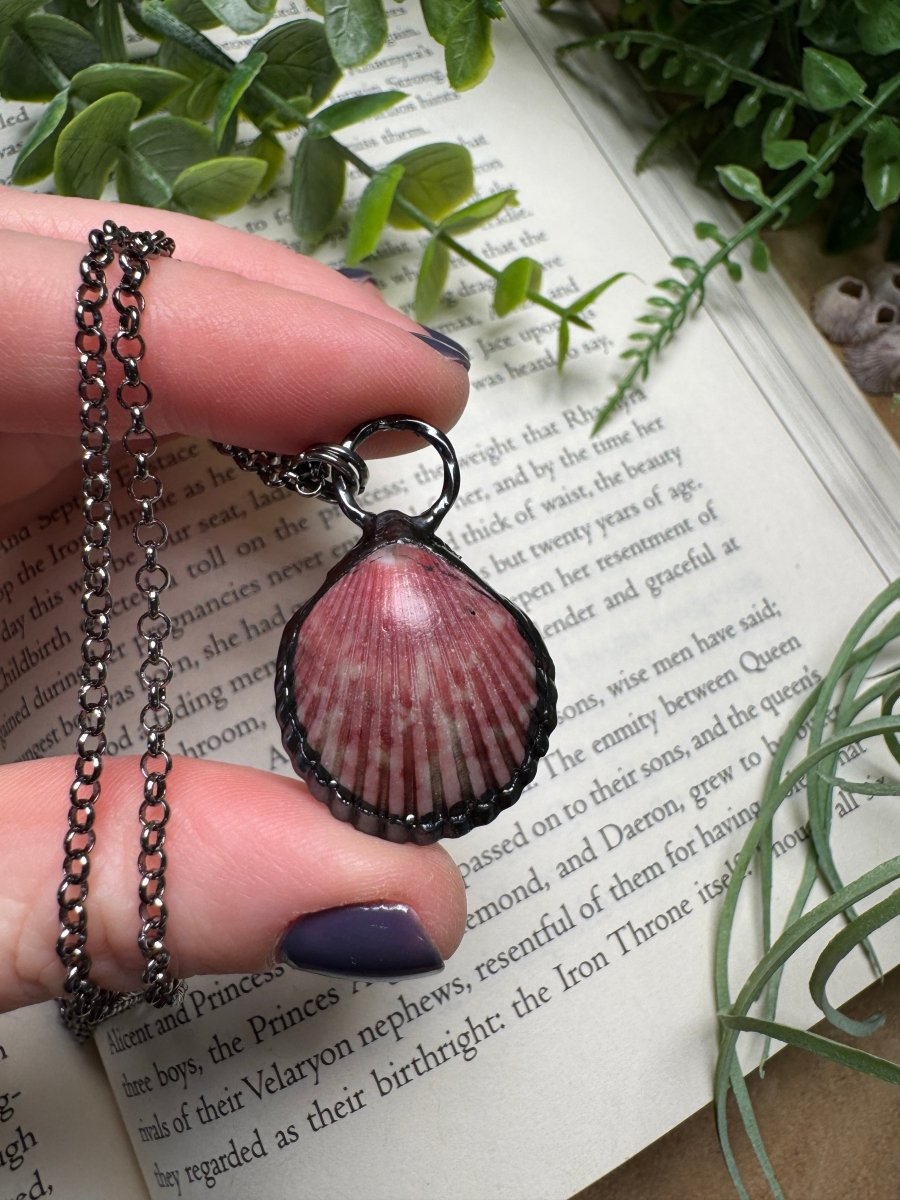 Scallop Shell Necklace | Copper Ashes