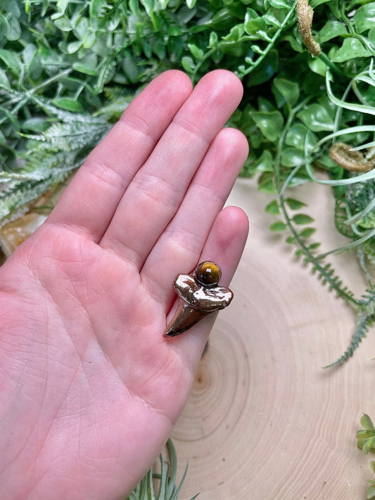 Shark's Tooth and Tigers Eye Ring Size 3 | Copper Ashes