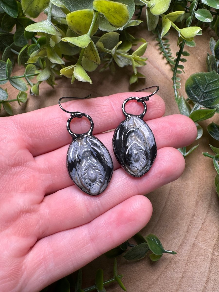 Snowflake Obsidian Yoni Earrings | Copper Ashes