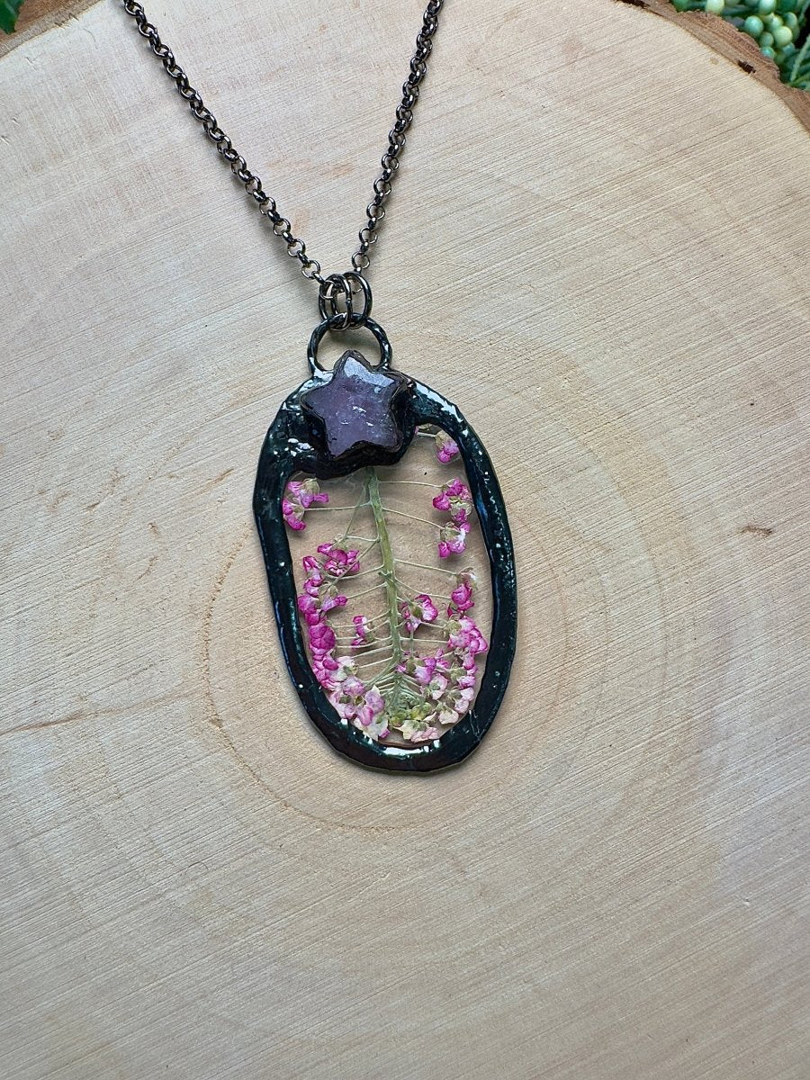 Somnielle - Kunzite and Flower Necklace | Copper Ashes