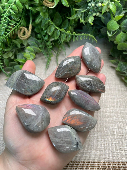 Sunset Labradorite Freeform Cabochon | Copper Ashes