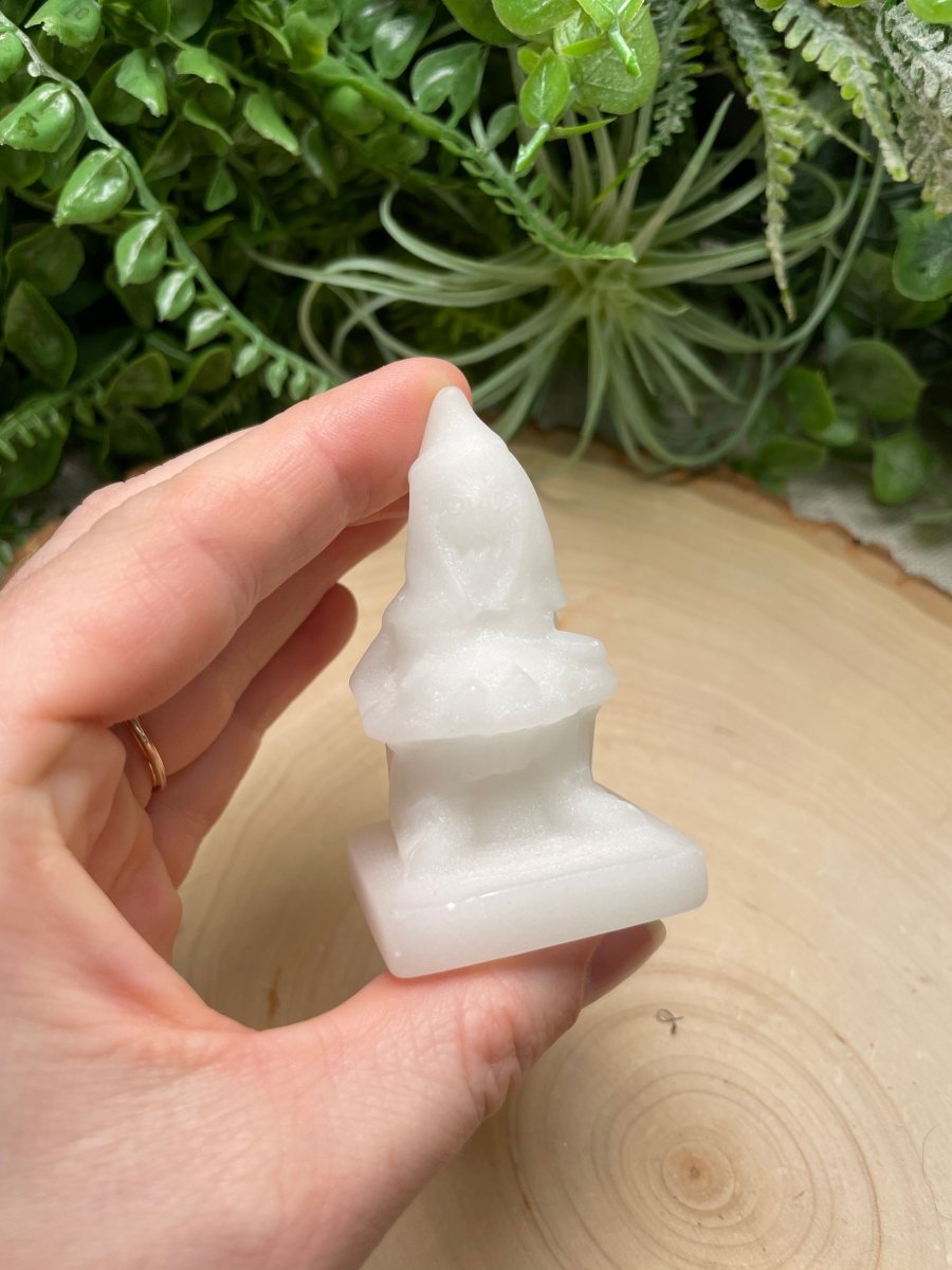 Synthetic White Jade Scarecrow | Copper Ashes