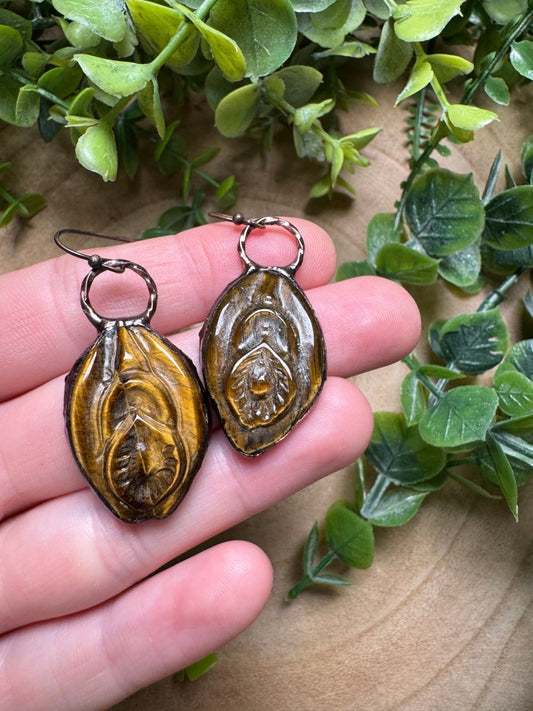 Tigers Eye Yoni Earrings | Copper Ashes