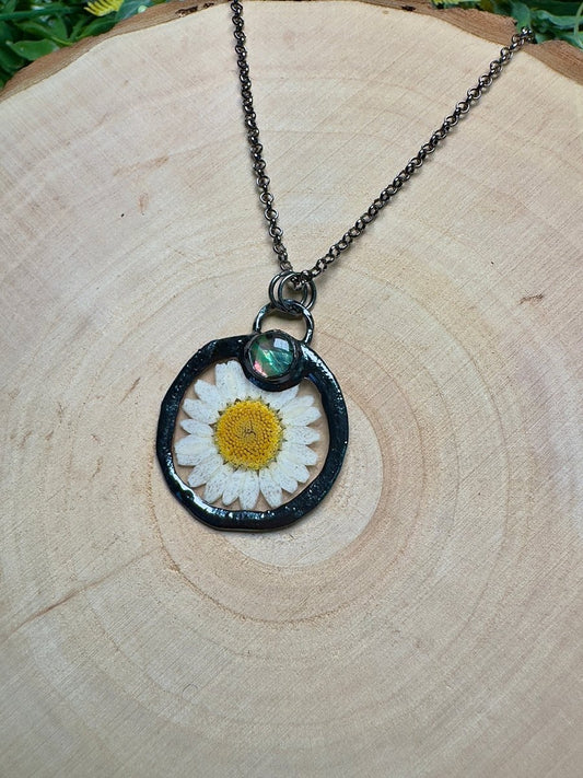 Whisperra - Abalone Shell and Flower Necklace | Copper Ashes