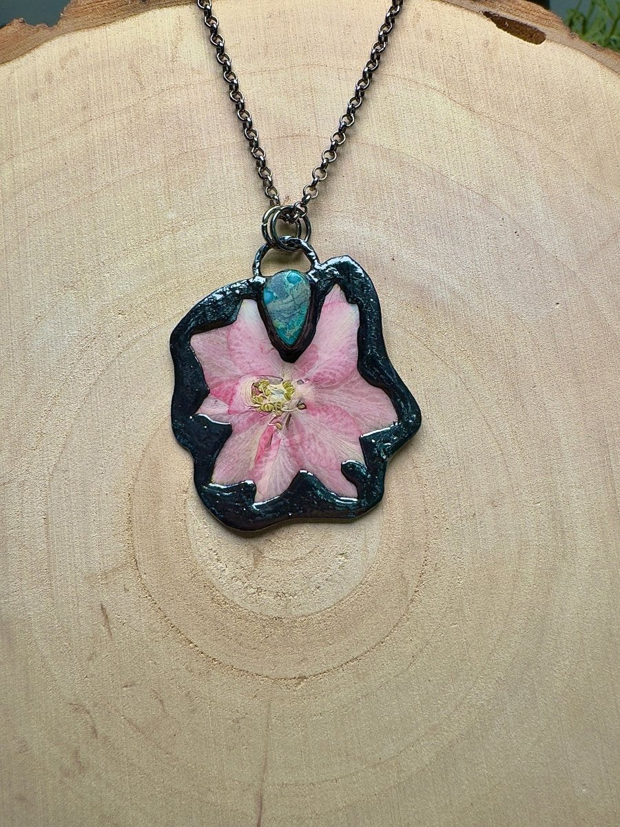 Willow - Turquoise and Dried Flowers Necklace | Copper Ashes