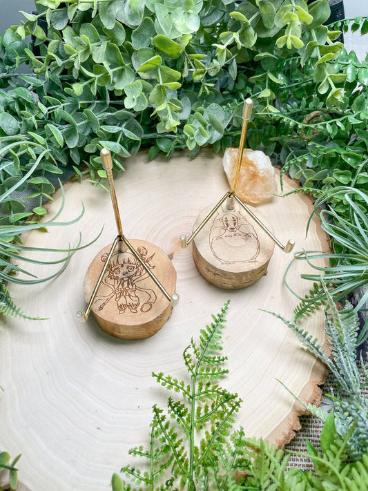 Wooden Plate Stand | Copper Ashes