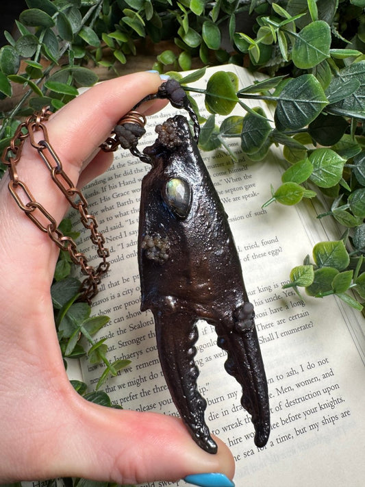 XL Crab Claw, Labradorite, and Grape Agate Necklace | Copper Ashes