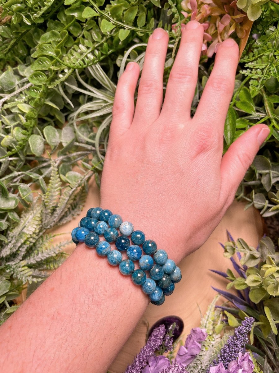 8mm Beaded Blue Apatite Bracelet | Copper Ashes